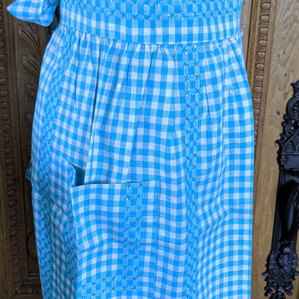 Vintage Light Blue Gingham Half Apron With Pocket View 2